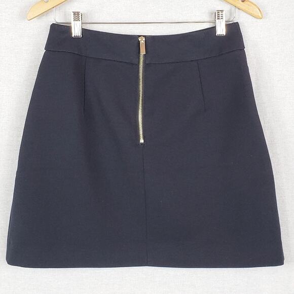 H&M Mini Skirt Women 10 Black Ribbed Patch Pockets and Stud Details Back Zip - Picture 2 of 4